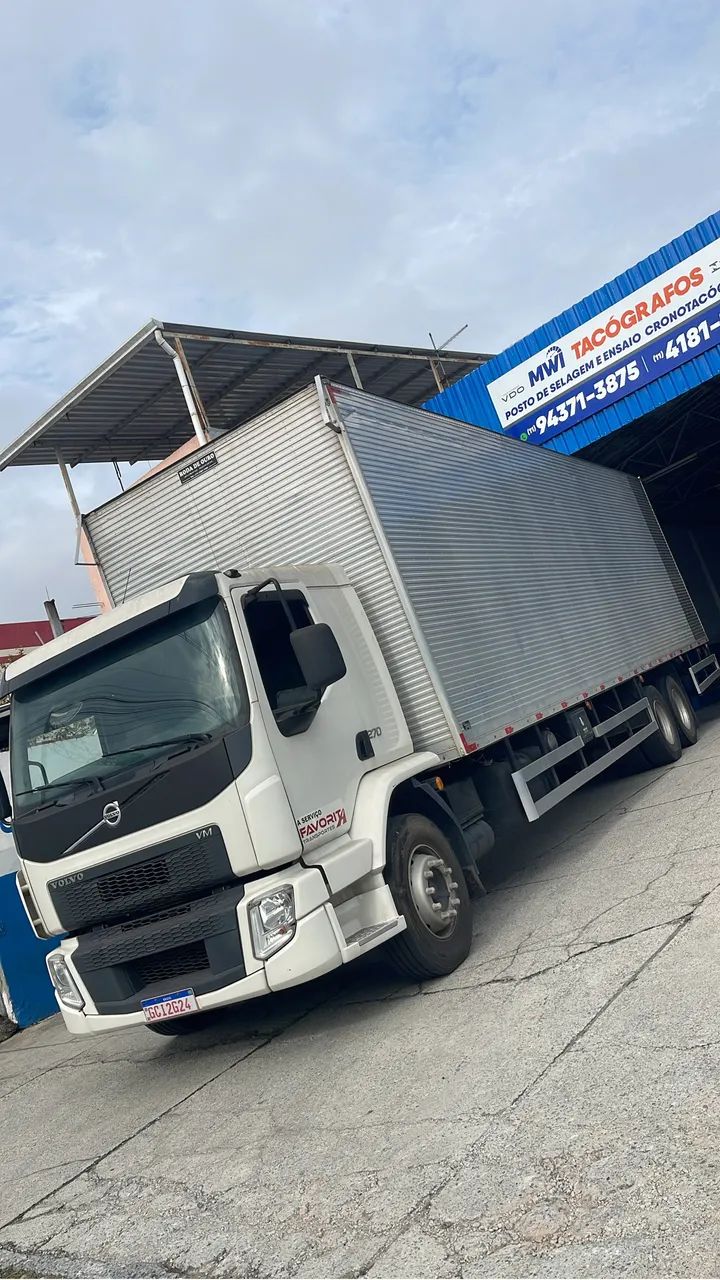 Volvo vm 270 6x2 - Foto 4