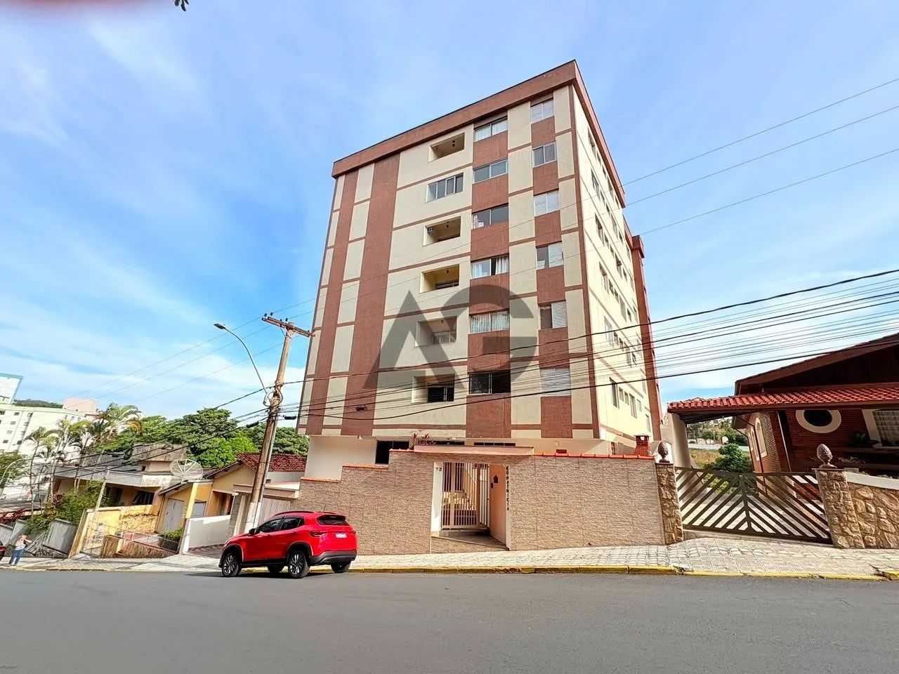 Apartamento | Com Suíte | Varanda | Edifício Patrícia | Serra Negra-SP