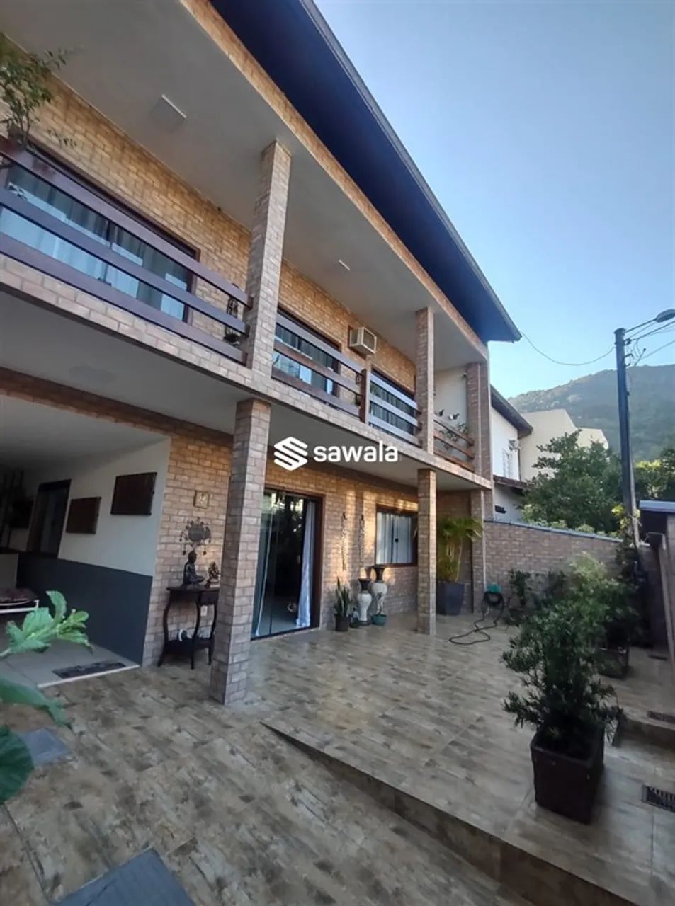 Casa à venda no Pontal com 3 quartos.