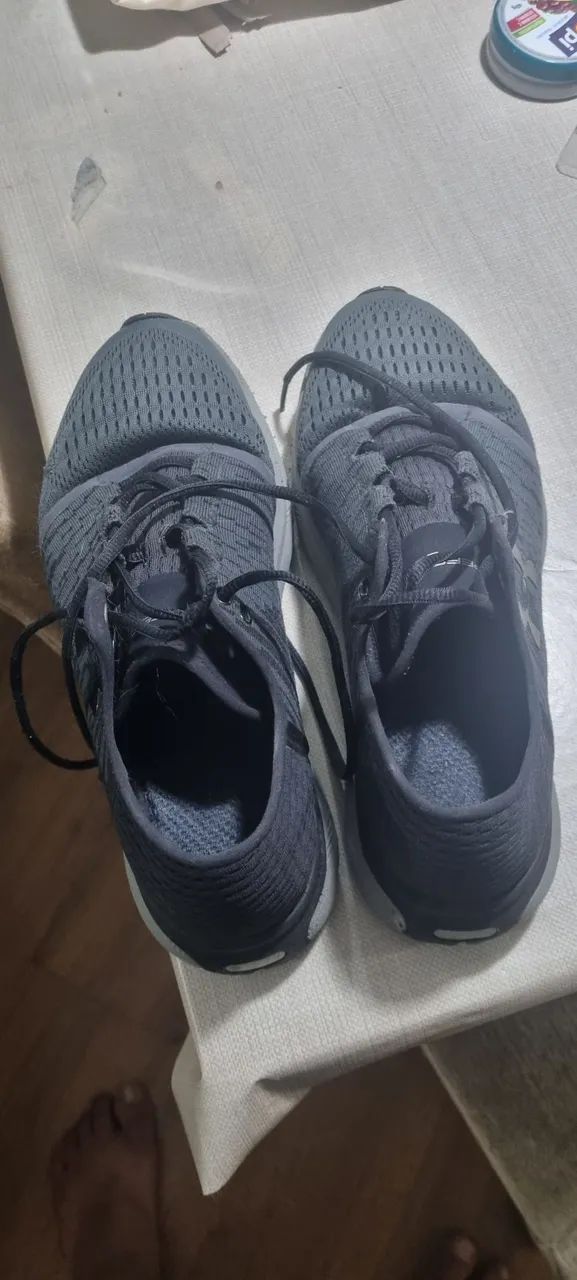 Tênis Under Armour - Conforto e Estilo - Foto 4