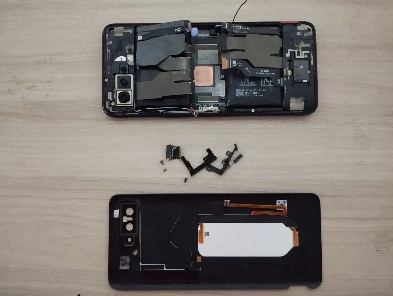 Tela, baterias e carcaça Asus Rog phone 5s  - Foto 2