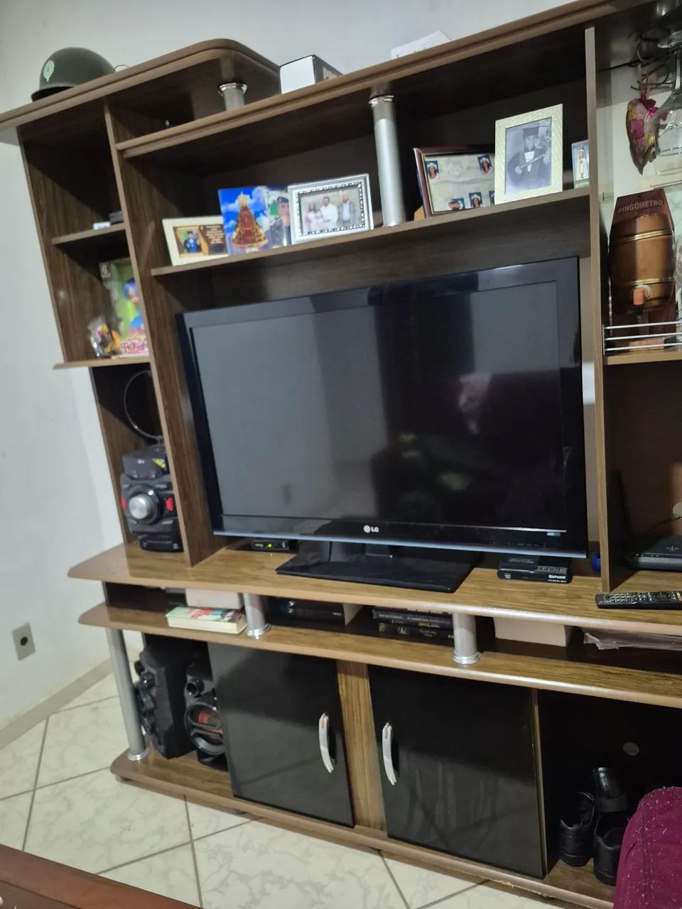 Estante para sala de estar