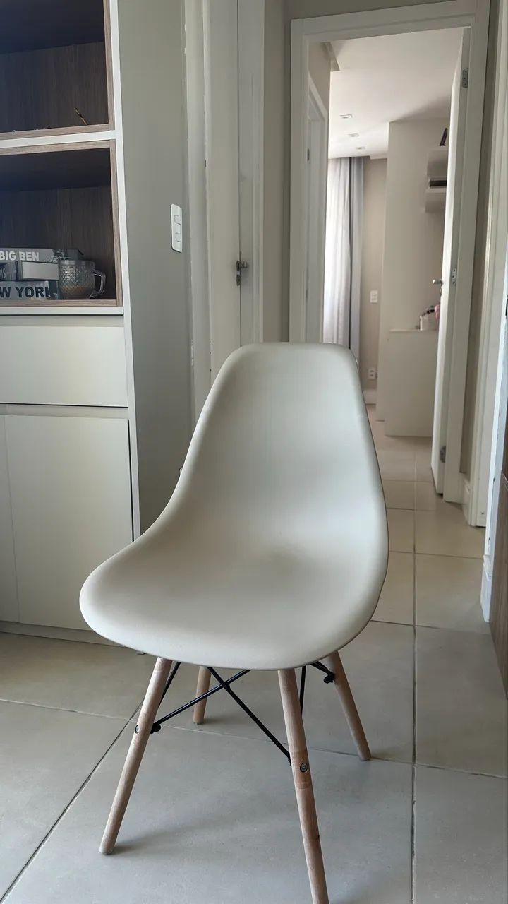 Cadeira Eames para Penteadeira ou Escritorio  - Foto 4