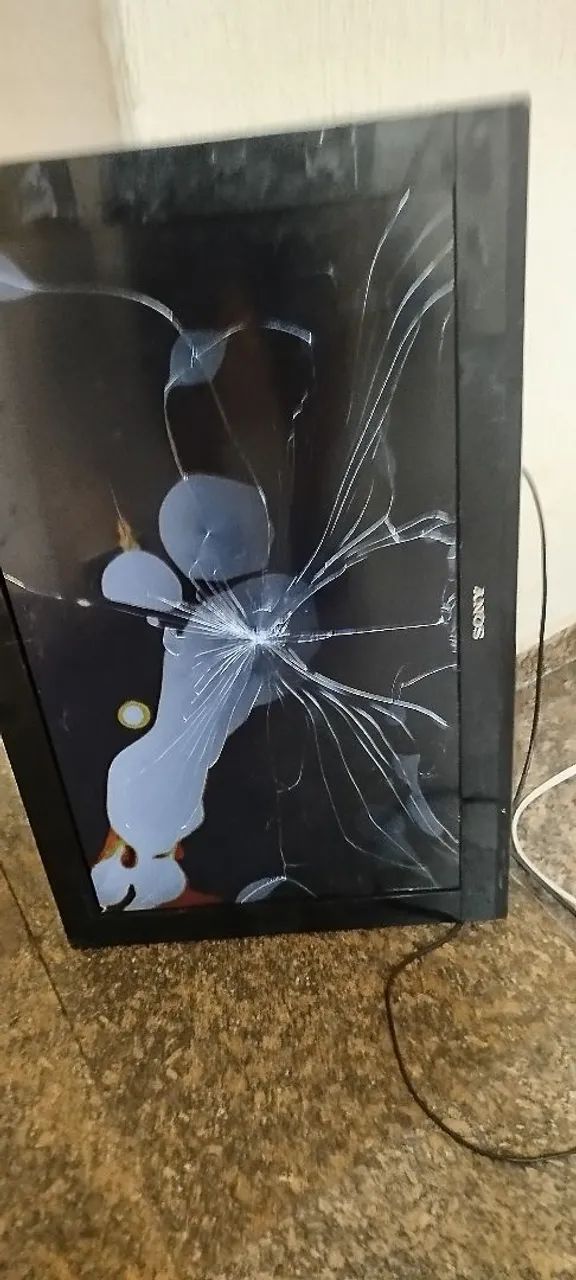 Vende se uma tv Sony com o display quebrado 