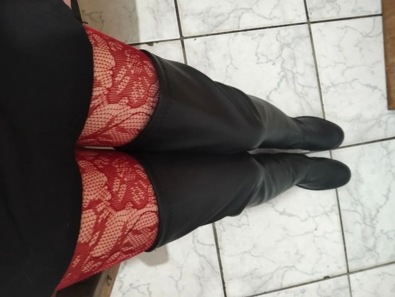Bota de couro cano alto - Foto 3