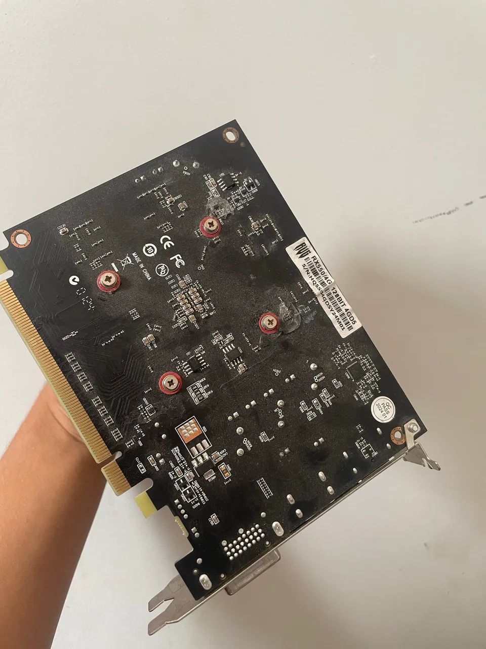 RX550/4GB 128BIT - Foto 4