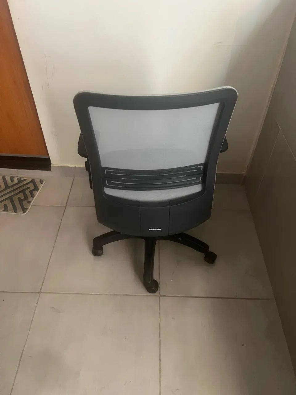 Cadeira flexform 