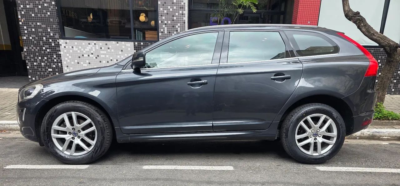 Volvo Xc XC 60 T-5 MOMENTUM 2.0 245cv FWD 5p 2017