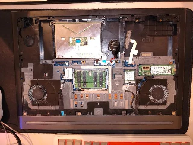 Notebook Dell 7567 32gb i7 7700HQ 1050ti - Foto 5