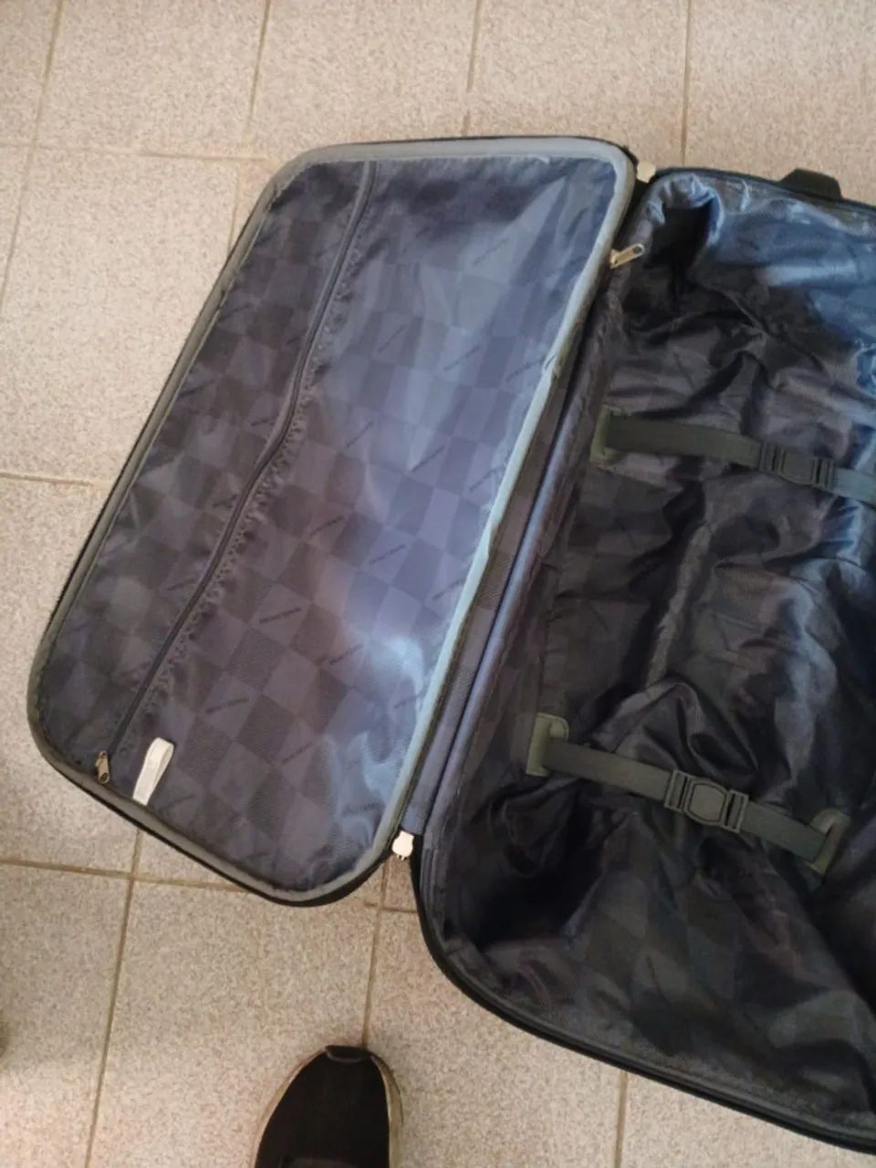 Mala de 23 kg de viagem muito nova - Foto 3
