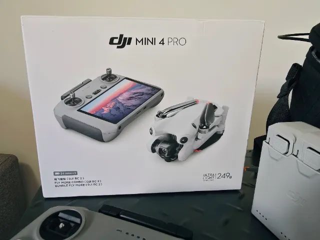 Drone DJI Mini 4 Pro Fly More Combo - Foto 3