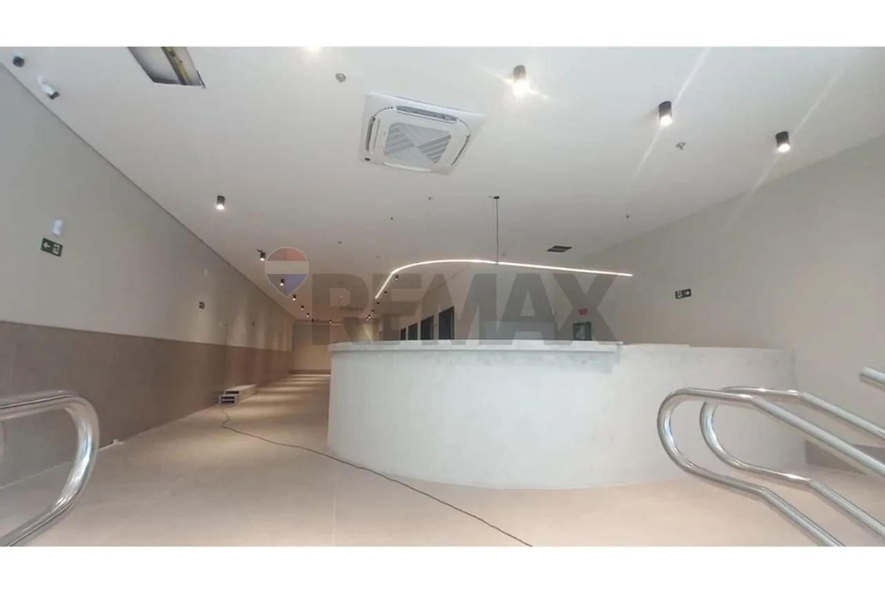 Sala Comercial Moderna na Cobertura c/ Vista Leste
