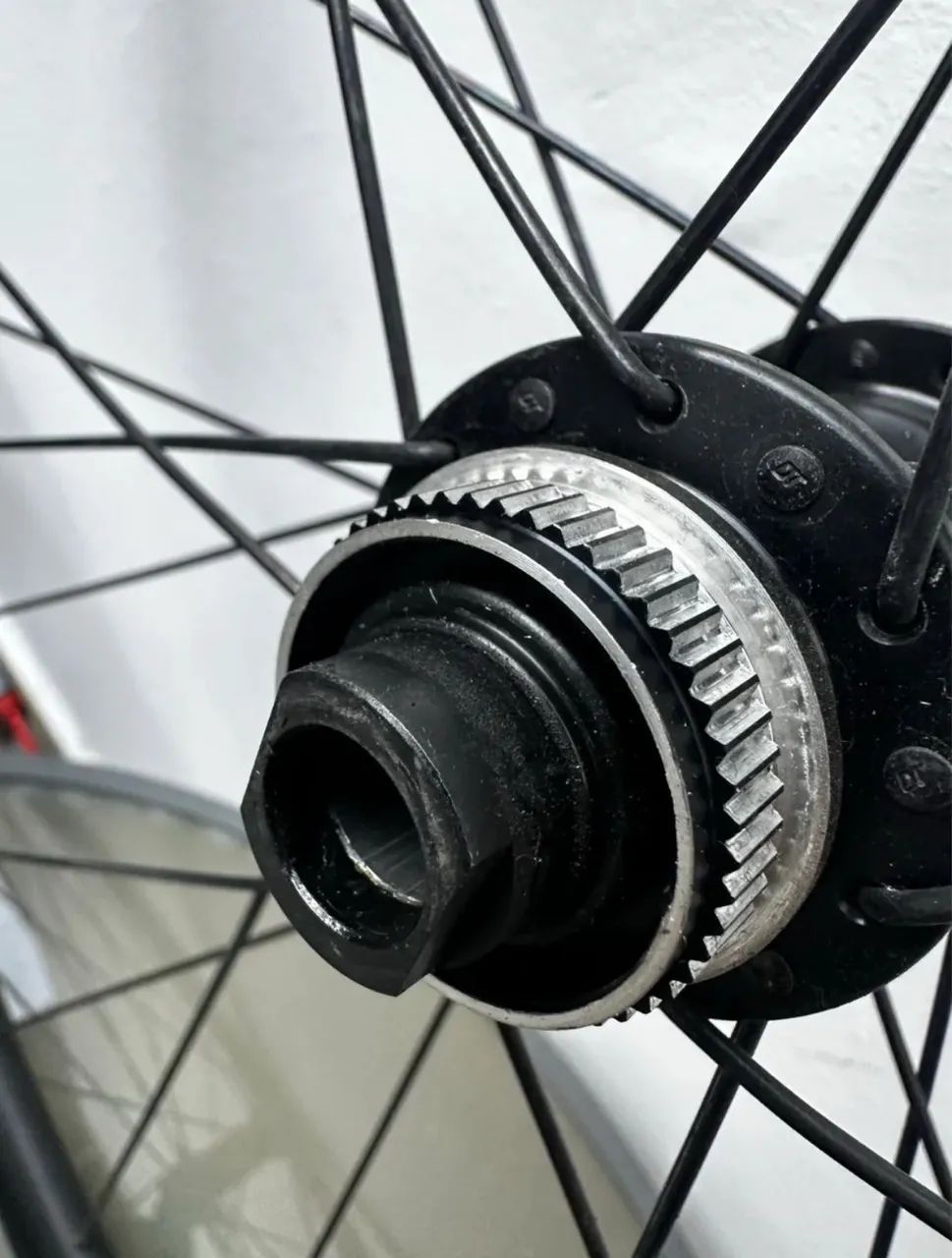 Par de rodas shimano - 700 - Speed - 11v - Foto 3