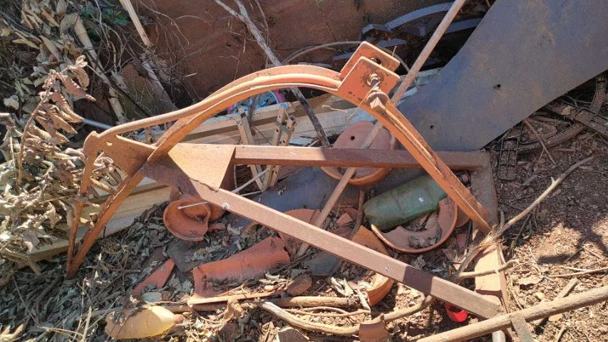 vendo trator com vários empementos - Foto 5