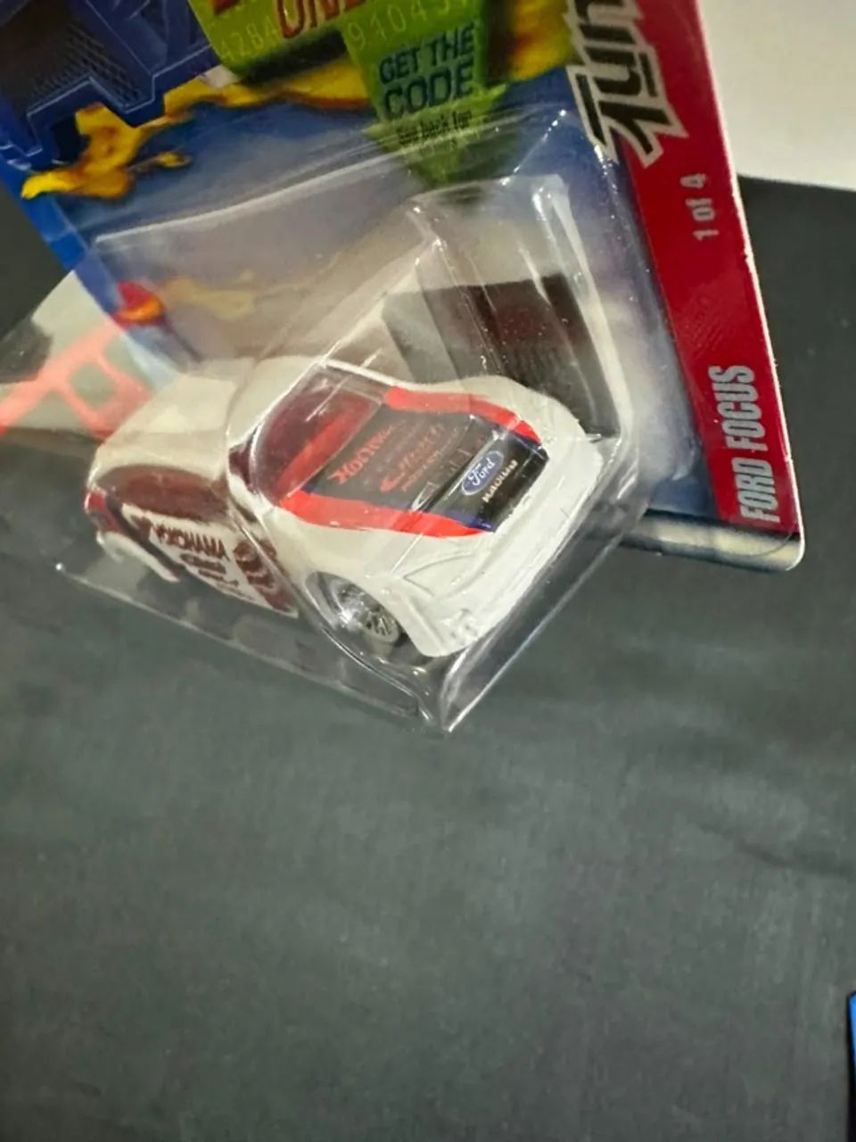 Hot Wheels Mainline Ford Focus 063 - Foto 5