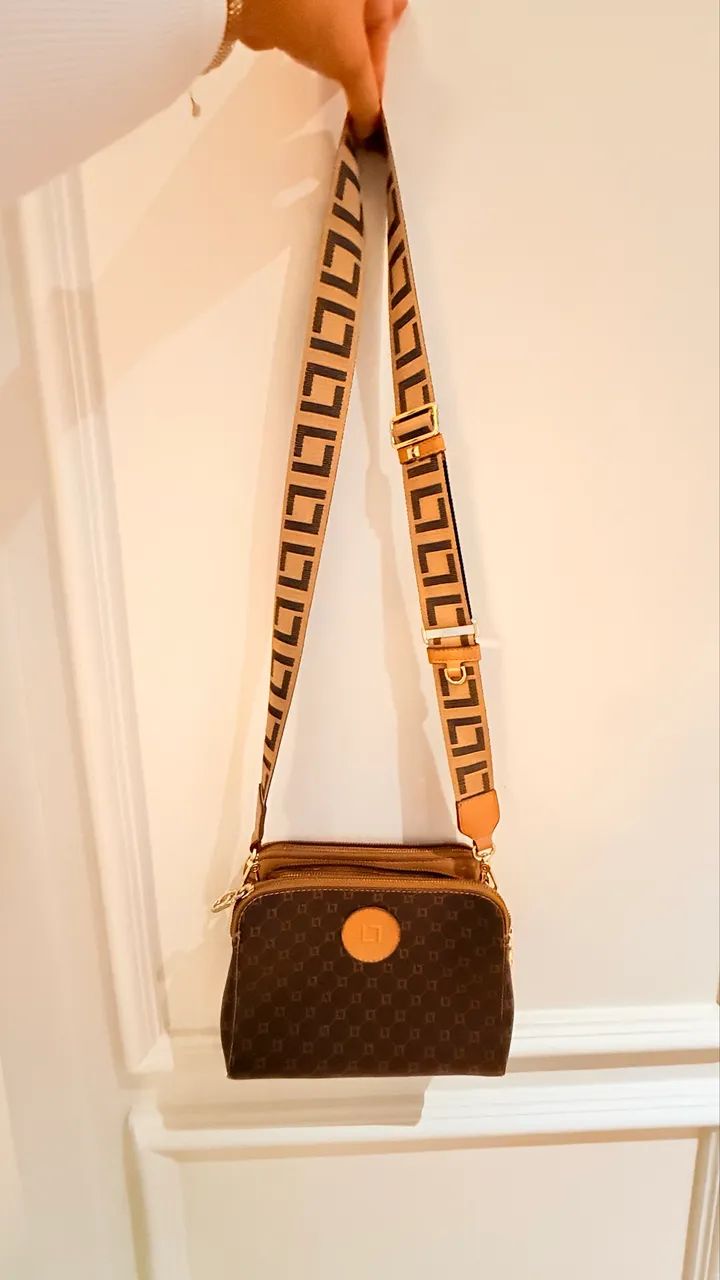 Bolsa Luz da Lua Tiracolo Médio 