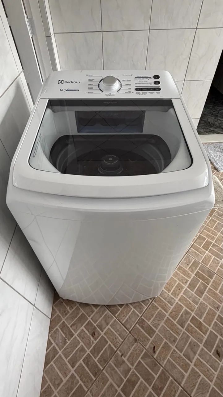 Máquina de lavar 14kg - Electrolux 