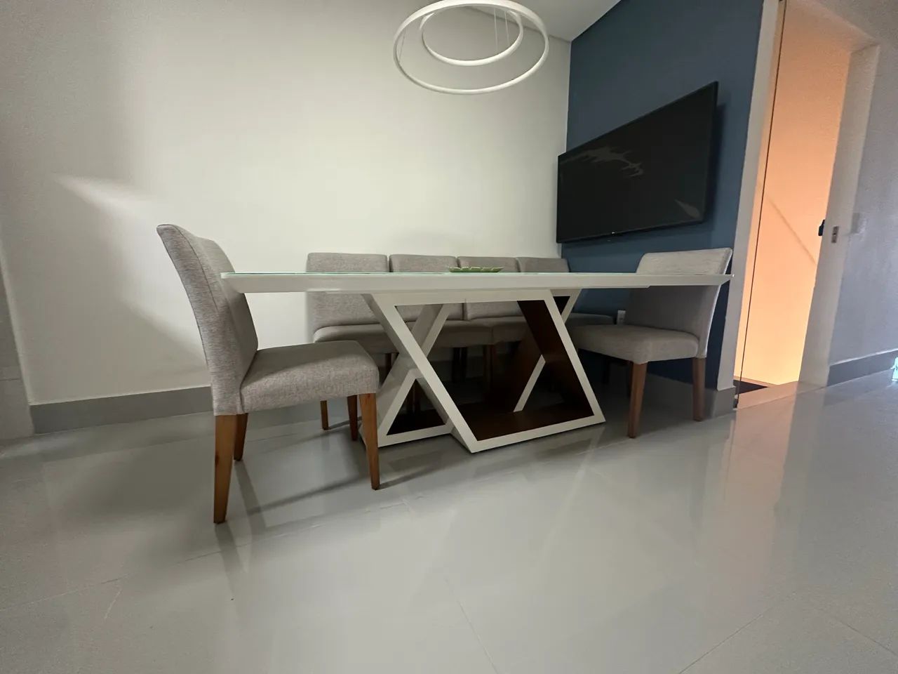 Mesa de Jantar Leah - Apenas a mesa