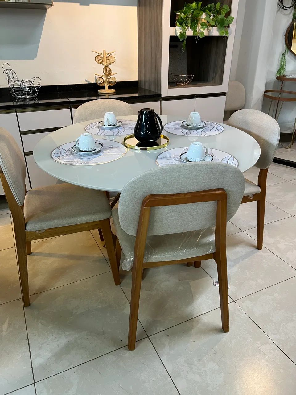 Mesa de Jantar Herval 2,20m com 06 cadeiras  - Foto 5