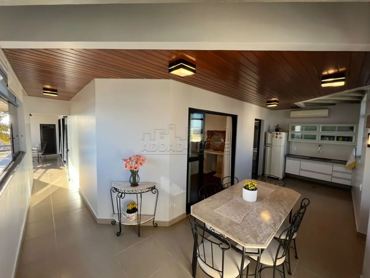 Cobertura de 206 m² no Edifício Ebel | 3 dormitórios | 1 suíte | 3 vagas - Foto 2