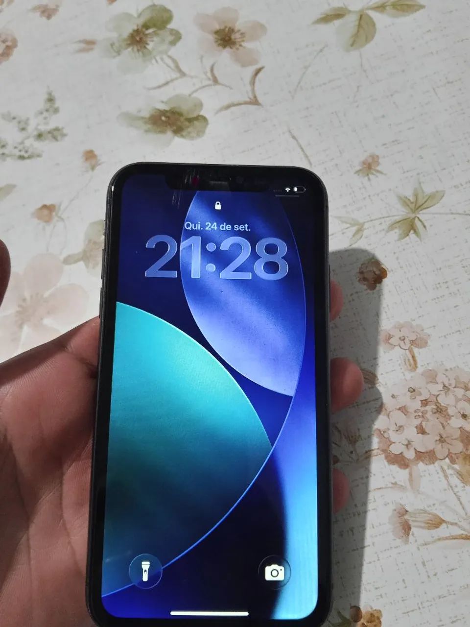 Vende-se iPhone 11 64g