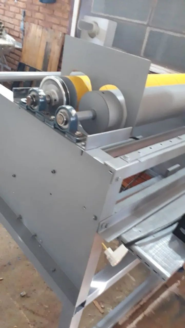 Maquina rebobinadeira