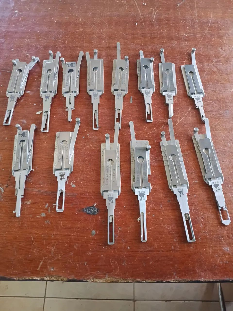 KIT COM 14 LISHI  - para abertura de carros.