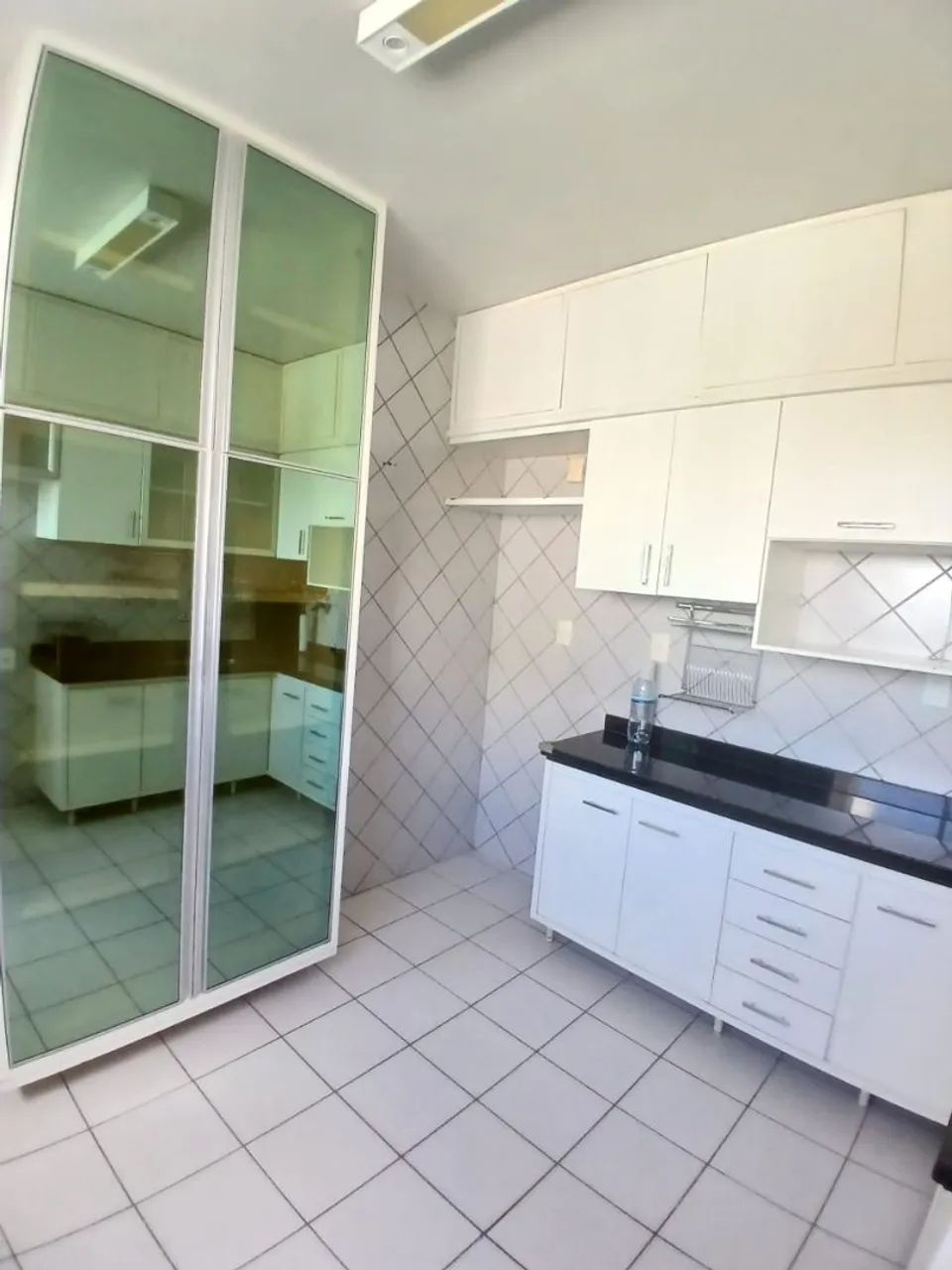Apartamento 3 Dormitórios Alto Padrão. Adrianópolis. - Foto 5