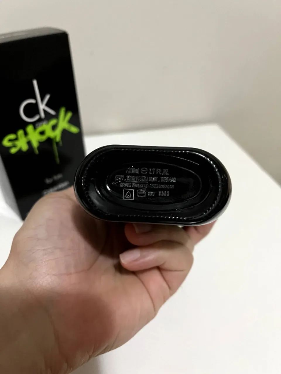 CK ONE SHOCK FOR HIM CALVIN KLEIN EAU DE TOILETTE 200ML - Foto 3
