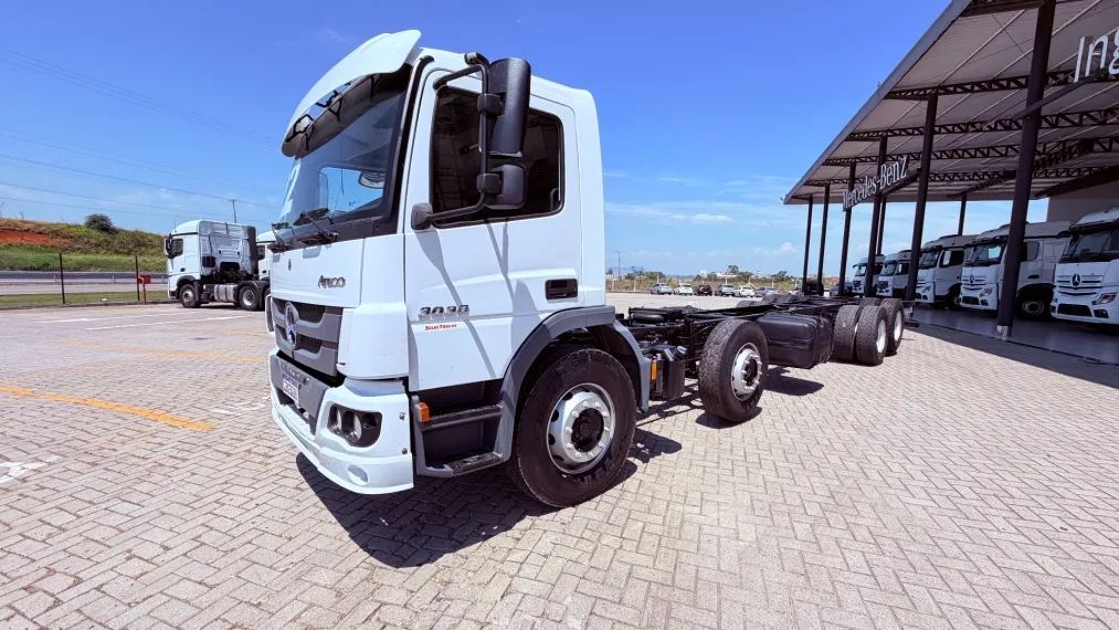 Atego 3030 8x2 manual - Foto 3