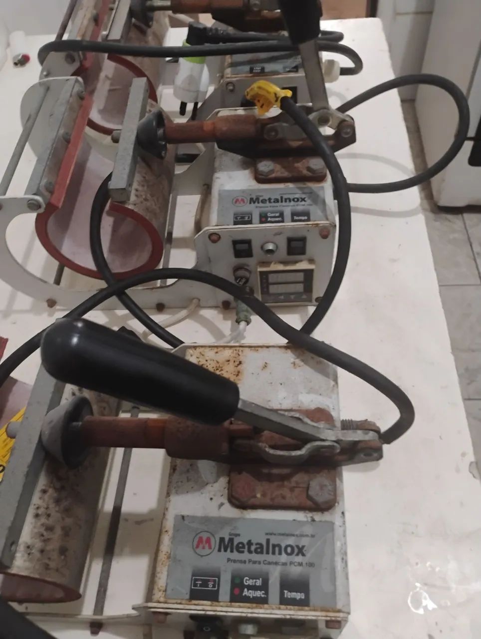 Vendo 3 prensas usada funcionando perfeitamente 