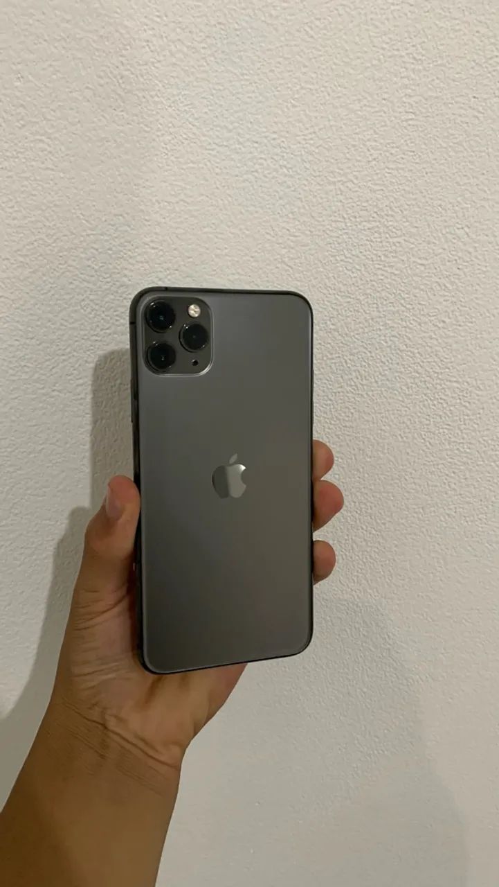 iPhone 11 Pro Max muito bem cuidado !!
