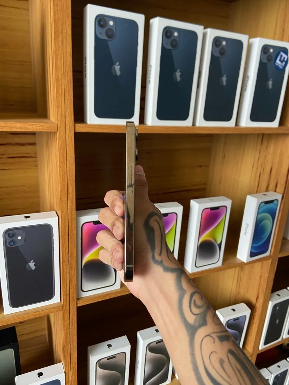 IPHONE 13 PRO LEIA A DESCRIÇÃO  - Foto 3