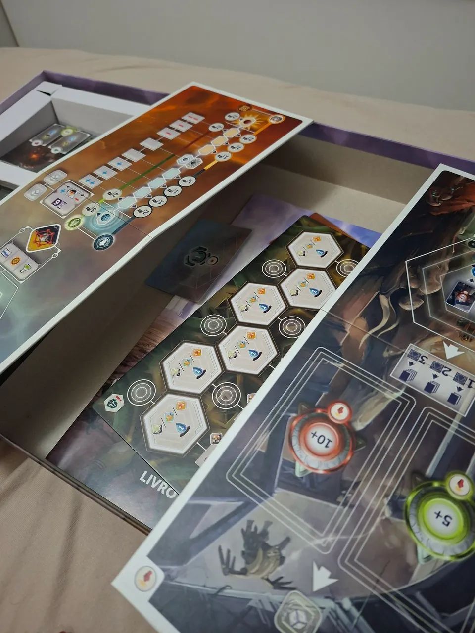 Anachrony expansão Clássica + sleeves - Foto 4