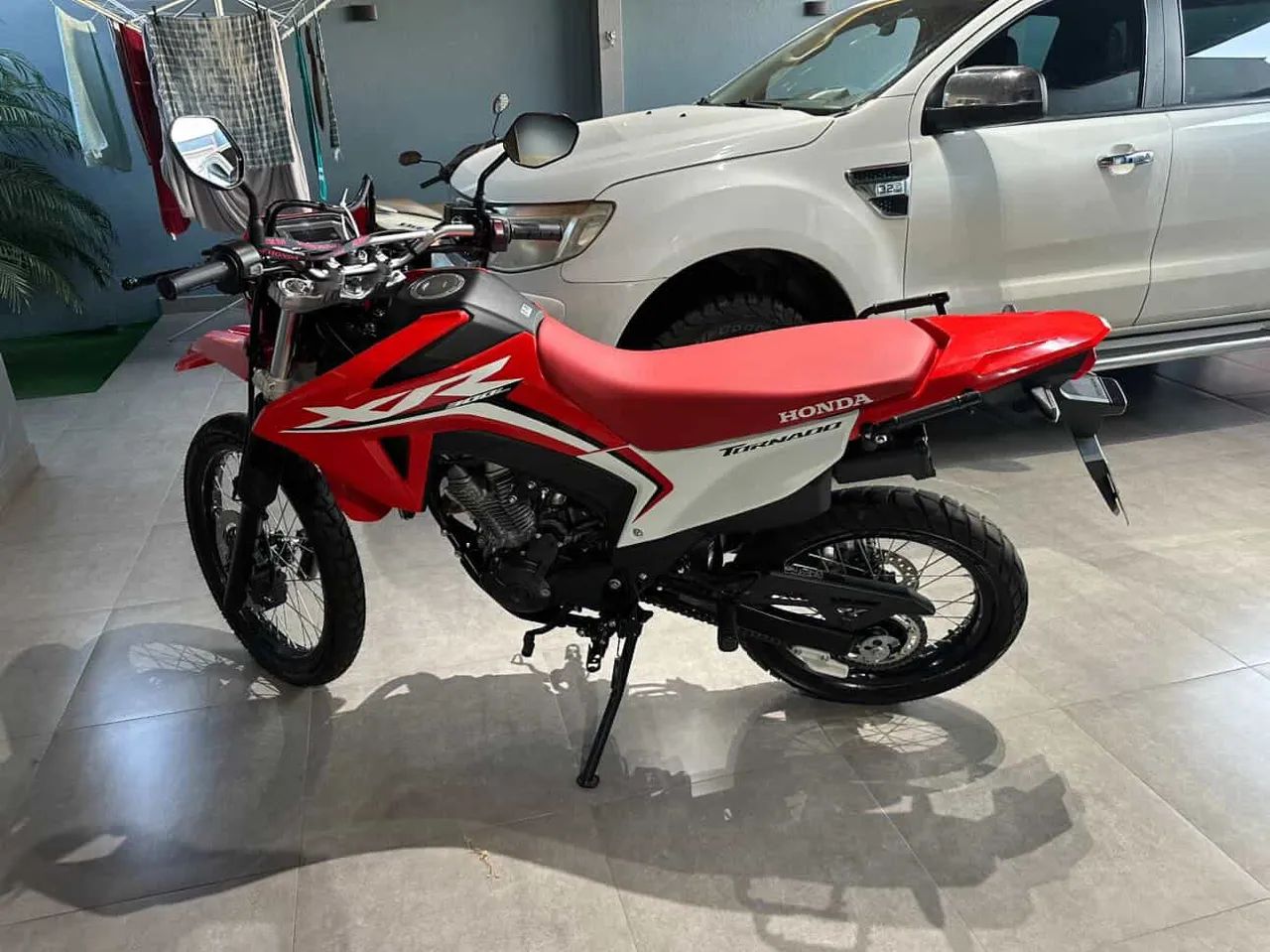Honda tornado 2025  - Foto 2