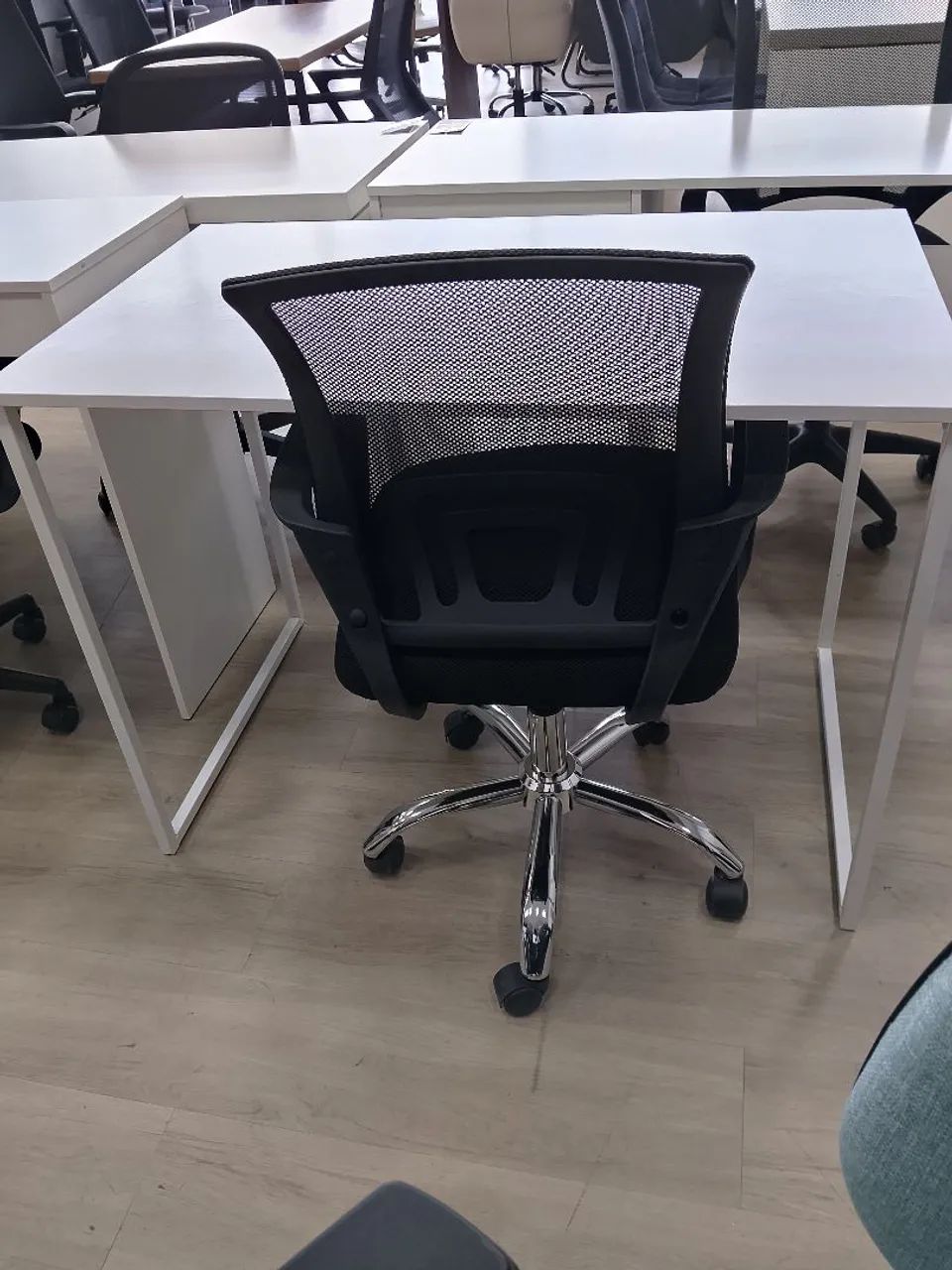 Mesa e cadeira de escritório  - Foto 3