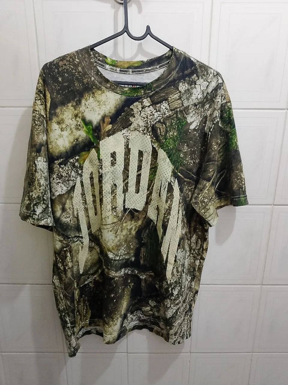 Camisa Jordan camuflada 