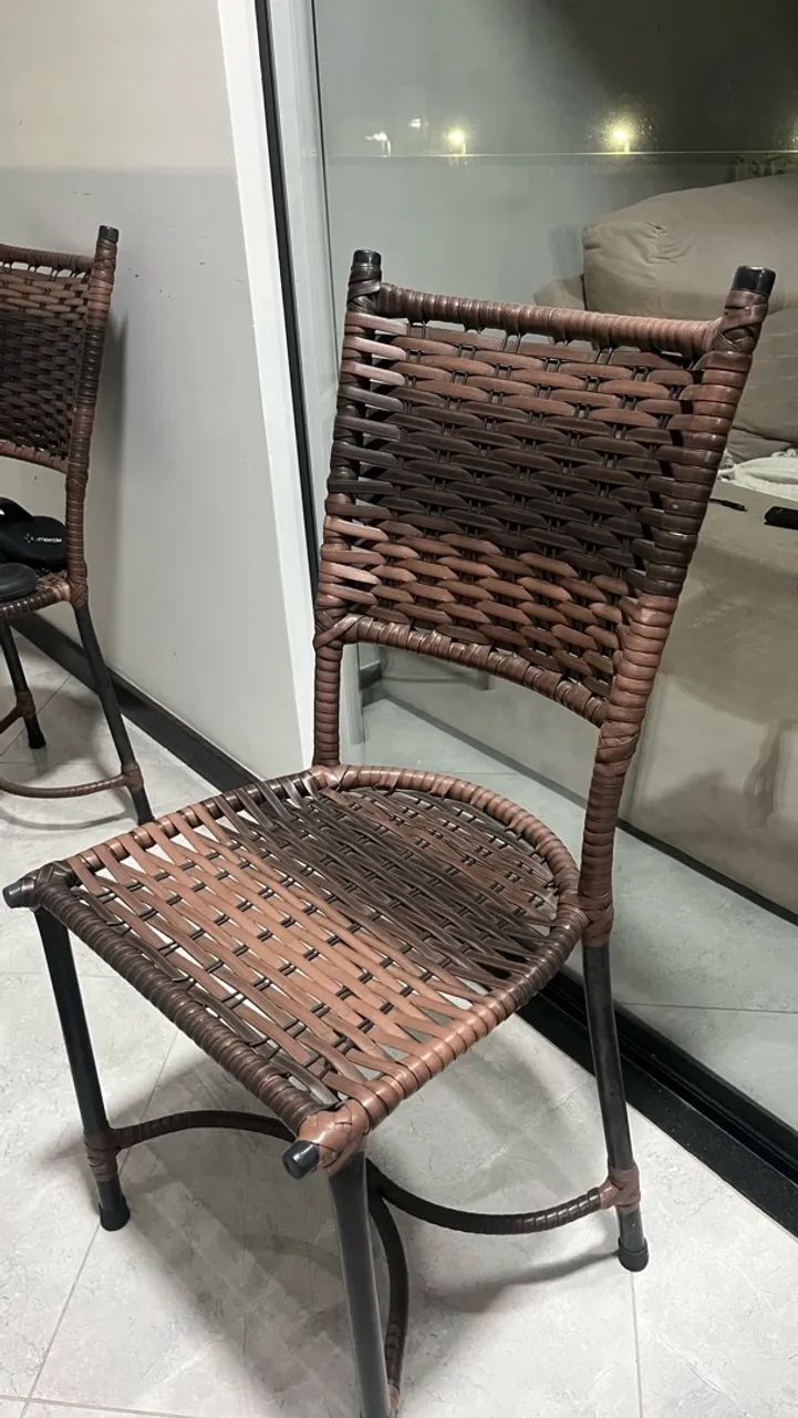 Cadeira de fibra sintética 