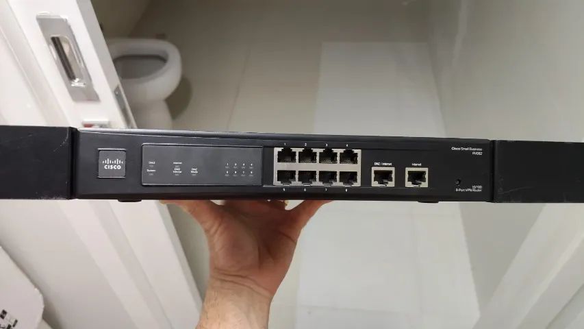 Roteador Cisco RV082 Dual WAN VPN