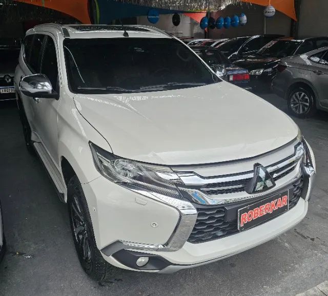 Mitsubishi Pajero 2020