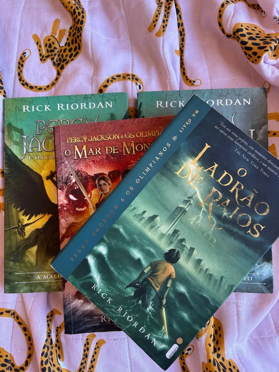 Livros do Percy Jackson  - Foto 3