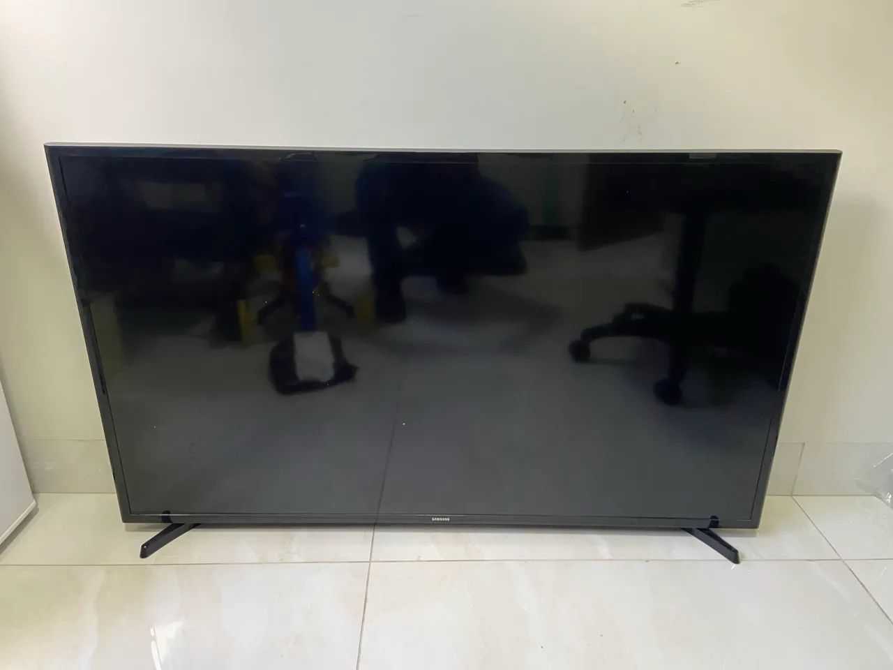 Vende-se TV Samsung 49 polegadas (para retirada de peças)