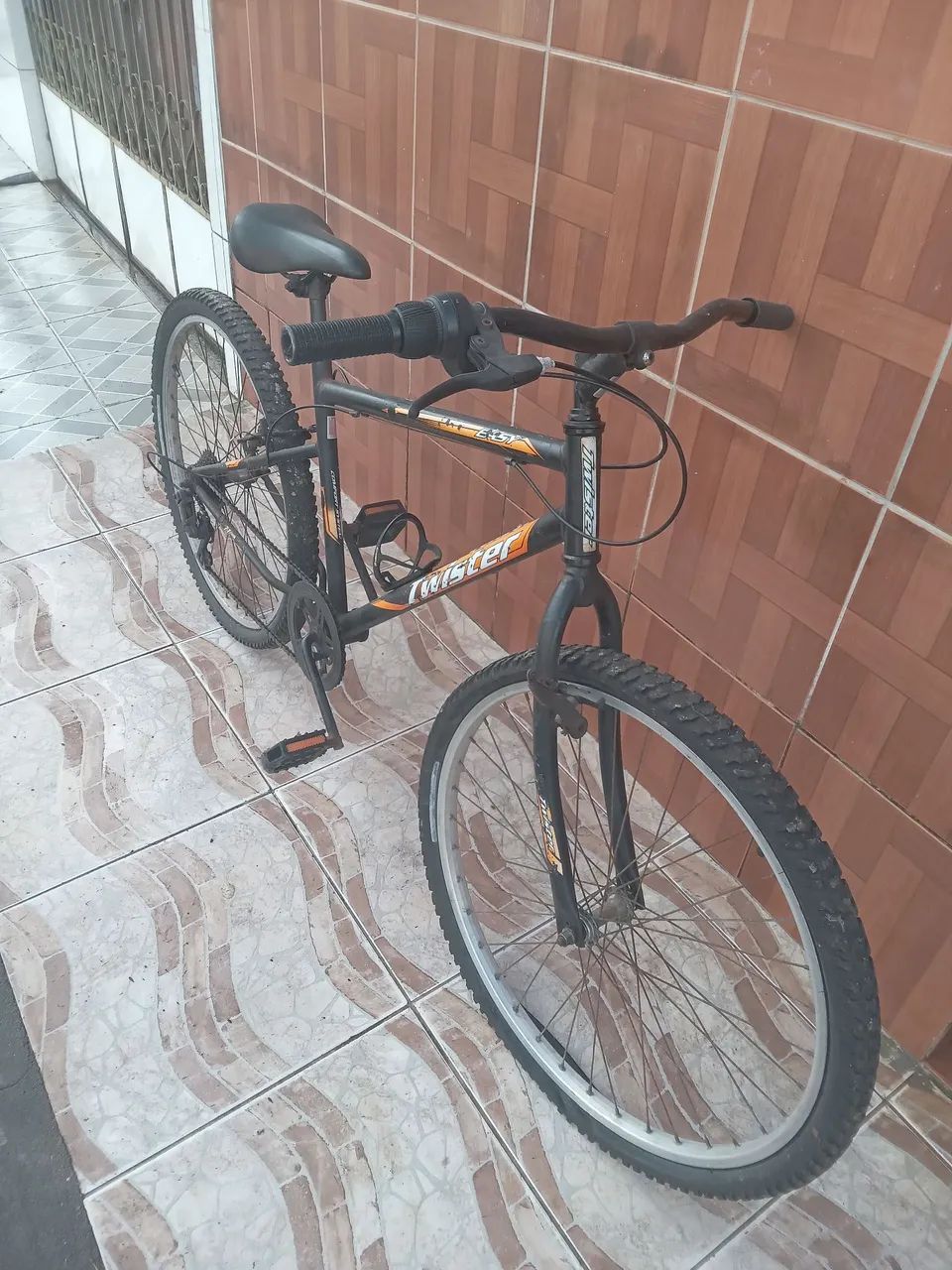 Vendo uma Bicicleta Valor 300,00 Aro 26 - Foto 2