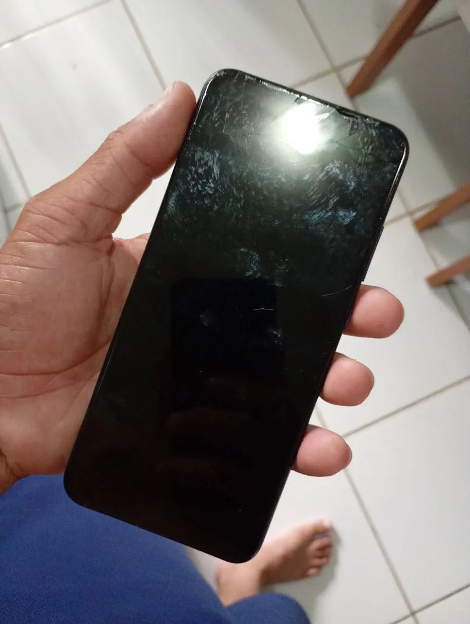 Celular com defeito 