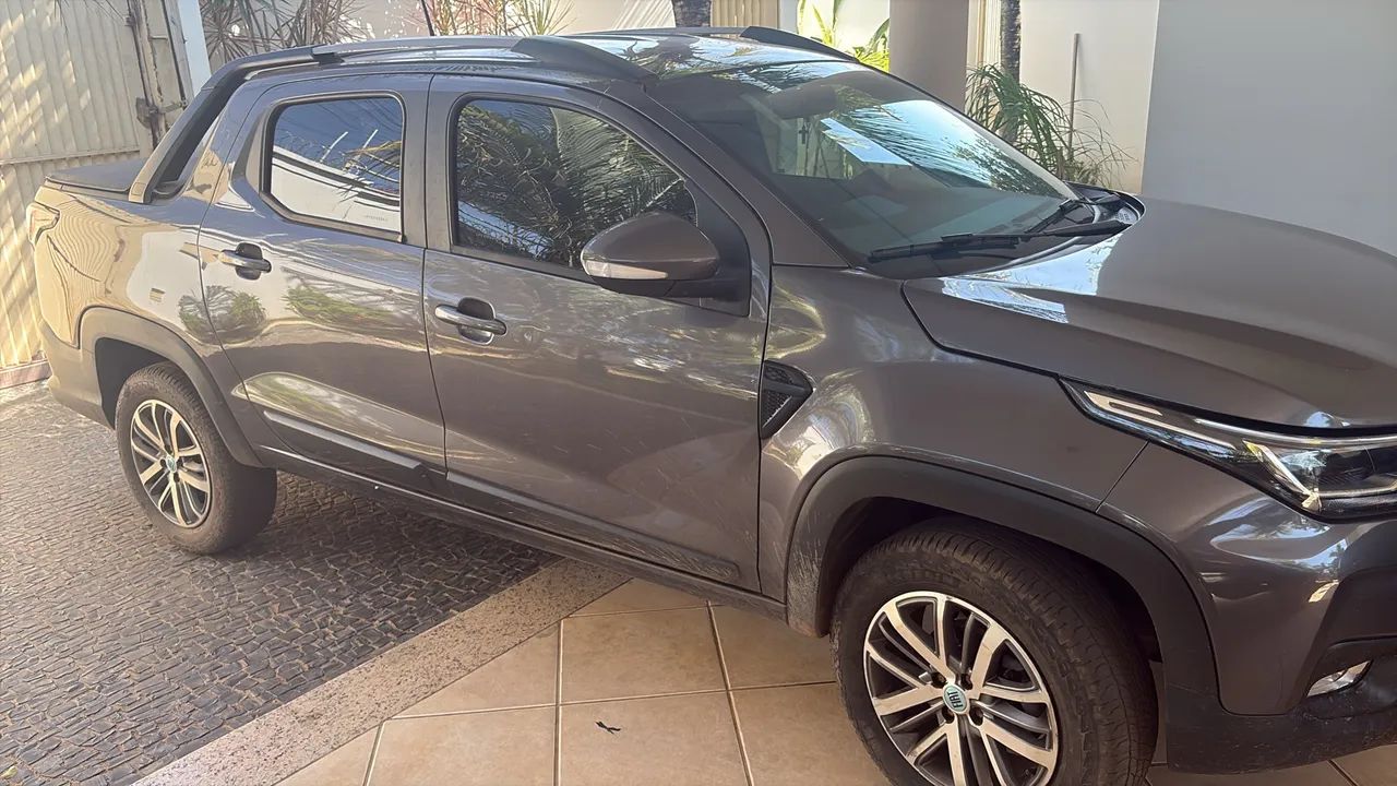 Fiat Strada Volcano 1.3 Flex 8V CD Aut. 2023 - Foto 4