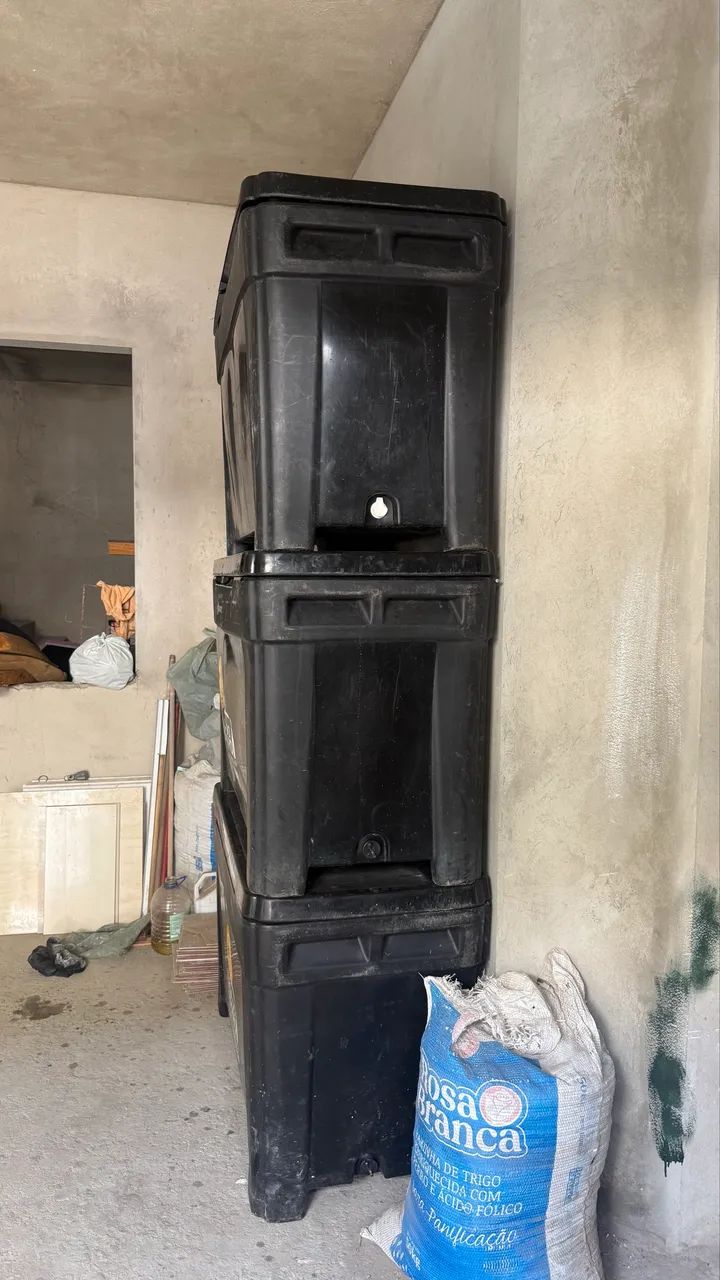 ALUGO CAIXA TERMICA 360 LITROS - Foto 2