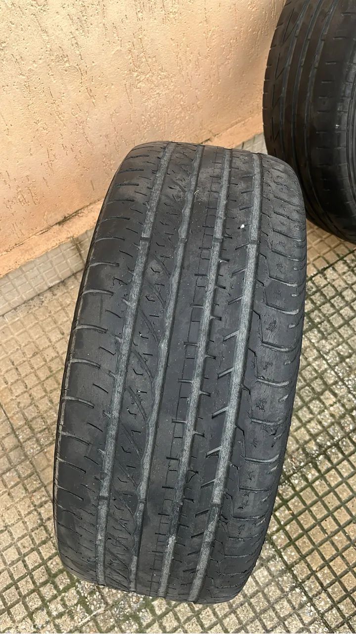 225/50/17 Goodyear efficientgrip