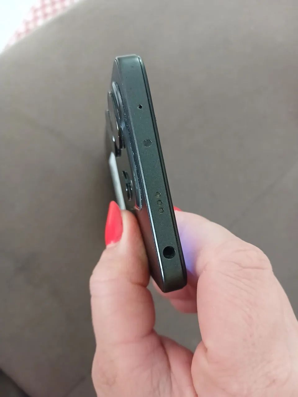 Celular Redmi note14 - Foto 4