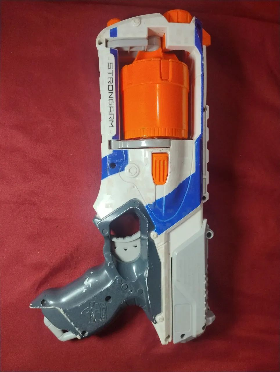 Nerf kit com stratobow,strongarm,firestrike, 18 dardos e kit de joelheira e cotoveleira  - Foto 5