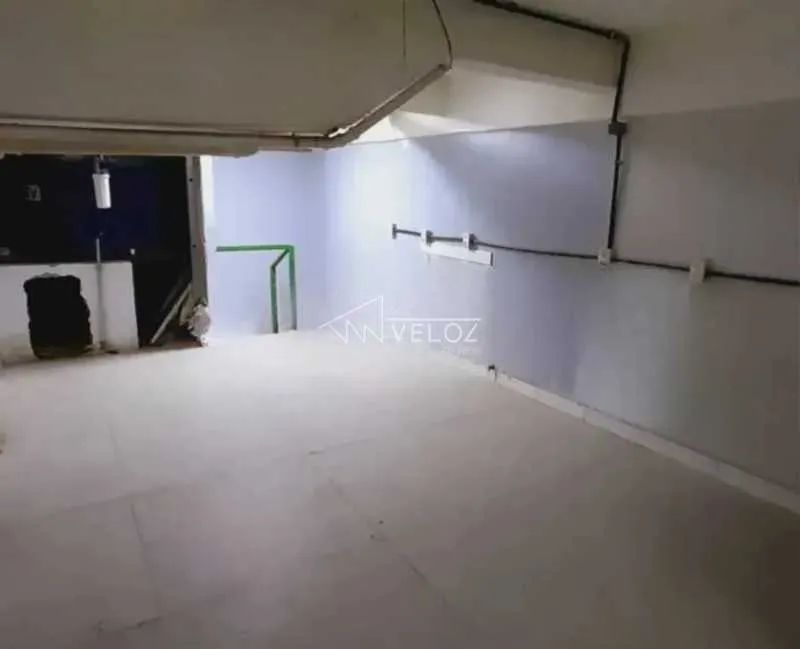 Loja : / Comercial / São Conrado